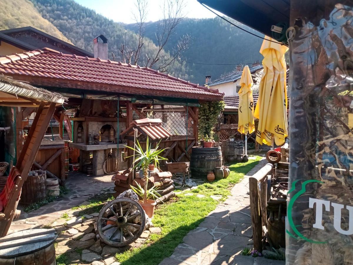 Кръчмъ При Байката Alpin Hotel Ribarica Exterior photo