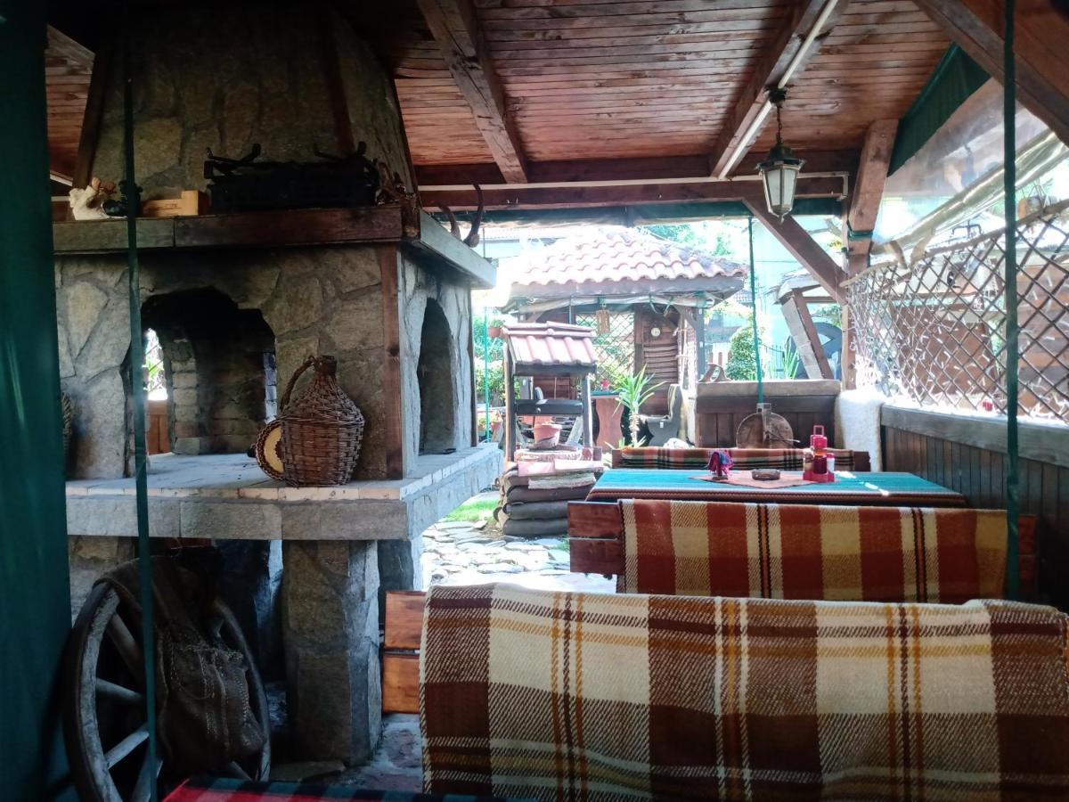 Кръчмъ При Байката Alpin Hotel Ribarica Exterior photo